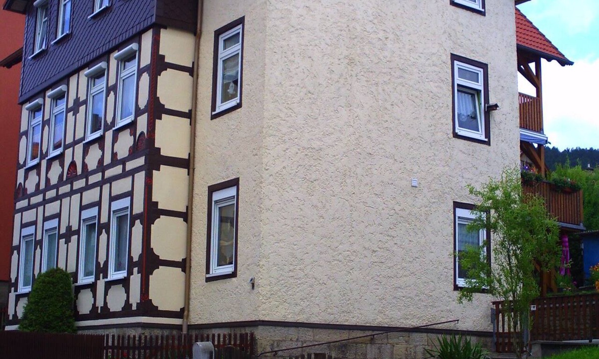 Meiningen Apartment | Cozy vacation rental in Meiningen, near the Steam Locomotive Museum, on the outskirts of town, with hiking trails