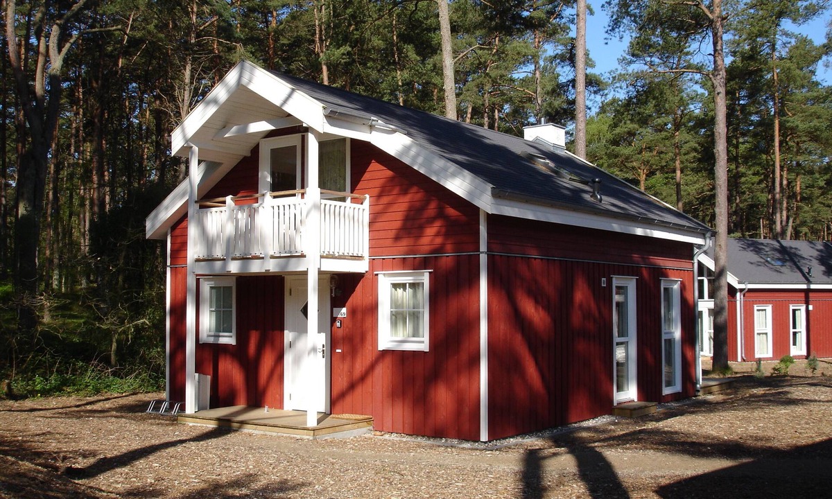 Gohren House | Exclusive vacation home on the beach, sauna, Jacuzzi, wooden stove, comfort