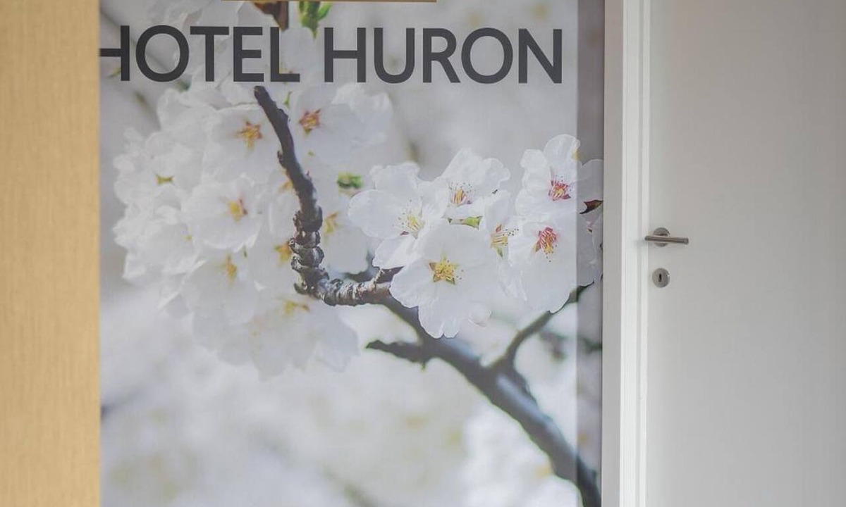 Mol Hotel | Hotel Huron