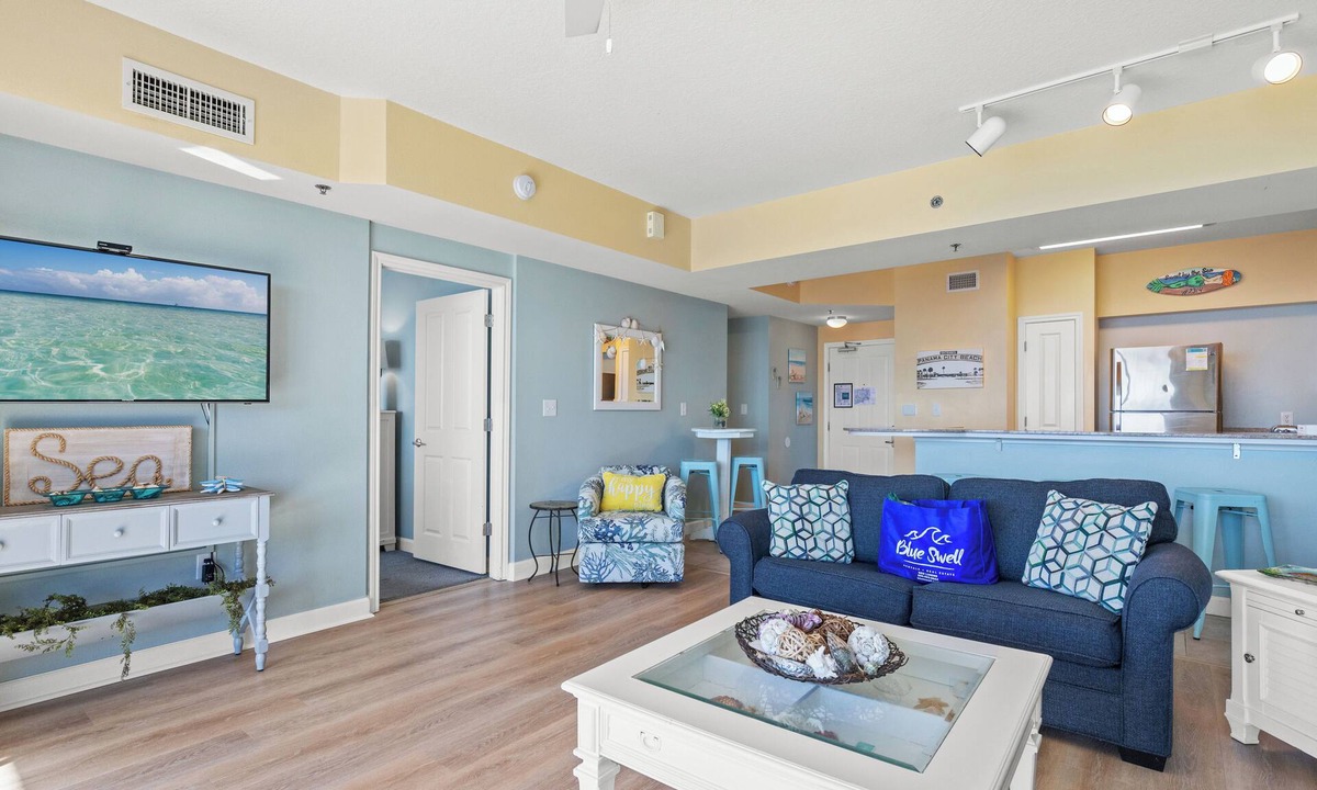 Long Beach Condo | Penthouse With Beautiful Beach Views! 1 Bedroom, 2 Bathroom Penthouse!