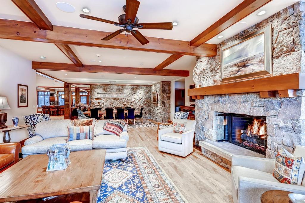 Avon Apartment | Snowcloud 508SC
