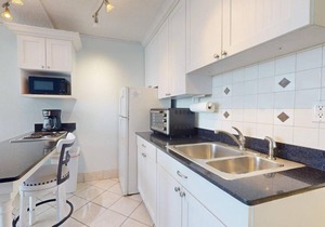 216 - Island Inn in St. Pete Beach