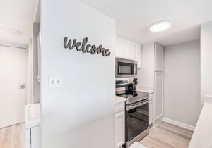 CHIC STUDIO STEPS FROM THE BEACH in Orange Beach