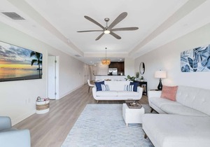 Golf View Condo & Resort Pools w/$50 Park Credit in Reunion