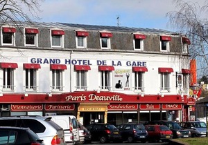 Grand Hotel De La Gare Evreux in Evreux