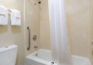 Group Theme Park Adventure! 3 Spacious Units, Near Sleuths Dinner Show, Restaurant, Pool in Orlando