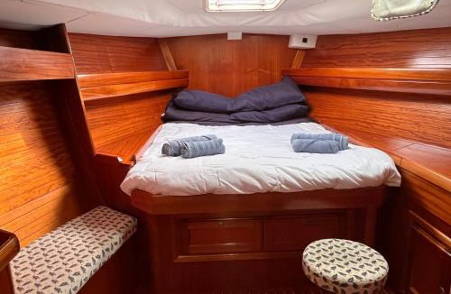 Cagliari Boat Rental | blu