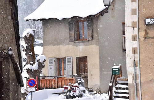 Huez-en-Oisans Ski Chalet | Chalet Victoria