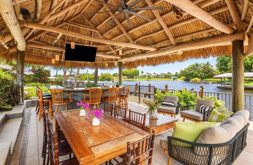 Lake Ida Shores Villa | Lake Eden Waterfront Estate | Near Delray Beach