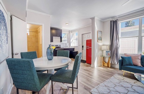 Poinciana Park Apartment | Lauderdale Breeze Villas