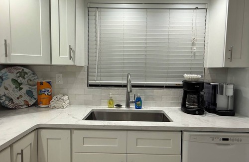 Siesta Key Condo | Location,Location,Location-Beachfront-Your Slice of Paradise-#1 Beach in America