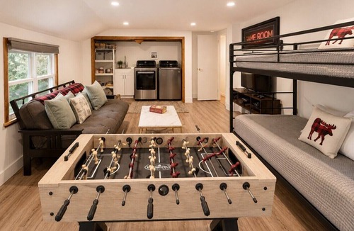 Bridgewater Corners House | Near Killington & Woodstock | Game Room, Fireplace