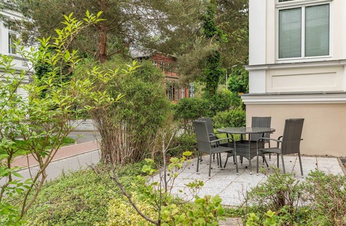Heringsdorf Apartment | Spacious apartment in Heringsdorf with 2 bathrooms, only 300 m from the beach