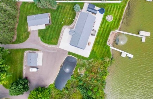Isanti Cabin | Spacious Lakefront Retreat, with Room for Everyone. Cabin and Event Center.