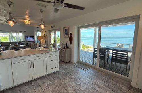 North Captiva House | SPRAWLING PRIVATE BEACHFRONT - Sleeps 10, perfect for a family, 2 golf carts