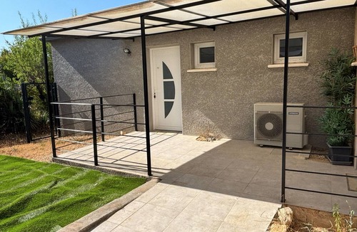 Combas Villa | SYRAH Single-Story Villa in a Farming Village in the Gard, Between the Sea and the Cévennes, Air Conditioning, Parking Available
