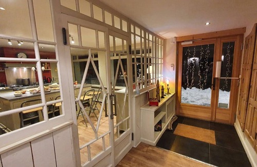 Eclose-Est Ski Chalet | Terrasse panoramique, sauna privé, salle de jeux