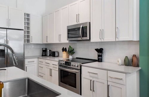 Second Ward Apartment | Uptown Haven - Free Parking, Pool, Walkable