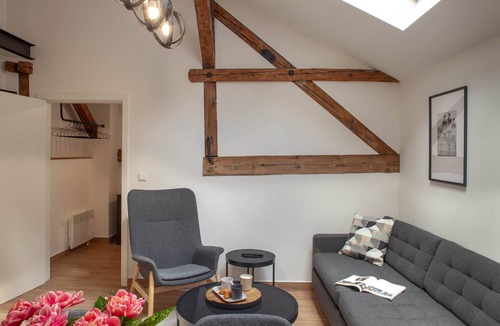 Sofia City Center Apartment | Weekend Escape (FREE PARKING), Weekend Escape by Ruby Red House