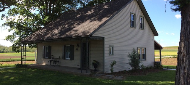 10 MINUTES FROM SIGHT AND SOUND, RESTORED 1700's HOME SURROUNDED BY FARMLAND in Strasburg