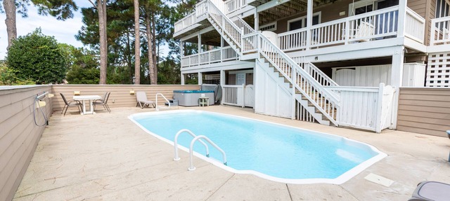 1289 - Sounds Like Fun, Soundfront Corolla | Pool, Hot Tub & Resort Access in Corolla