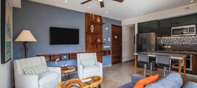1BR/2BA Mountain-View Condo @ Oceana | Rooftop Pool, Gym | Romantic Zone in Puerto Vallarta