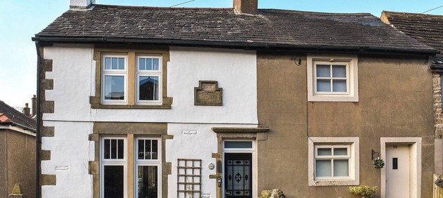 2 bedroom accommodation in Carnforth in Carnforth