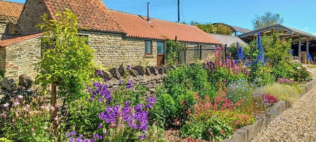 2 bedroom accommodation in Levisham, near Pickering in Pickering
