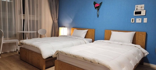 2 minutes run to the beach, renewal 1-bedroom apartment in charming Busan WiFi in Busan