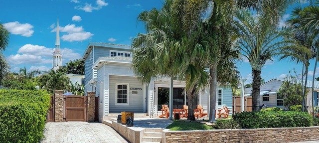 2 Side-by-Side Delray Beach Homes & Guest House - 1 blk to beach & Atlantic Ave! in Delray Beach