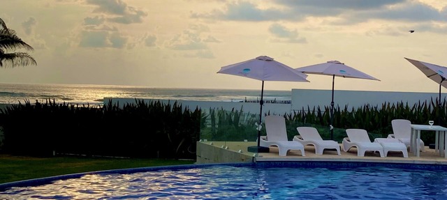 4 Bedroom Condo and Beach Club in Acapulco Diamante in Acapulco de Juárez