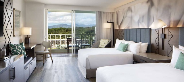 4 Comfortable Rooms w/Ocean View! Steps Away from Kalapaki Beach! Outdoor Pool! in Lihue