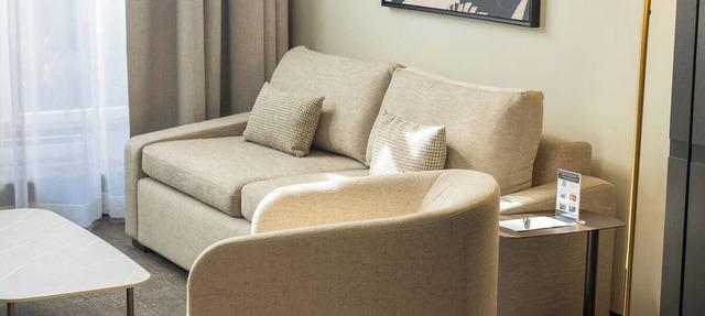 4 Sleek & Modern Suites Near the Notre-Dame & Old Montreal - Near Airport! in Montréal