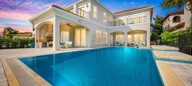 5 Bedroom Beverly Hills 5300 sq ft in Reunion, Huge Pool, Reunion Amenities! in Four Corners