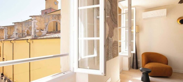 A Sublime 1-BR in the Heart of Saint-Tropez in Saint-Tropez