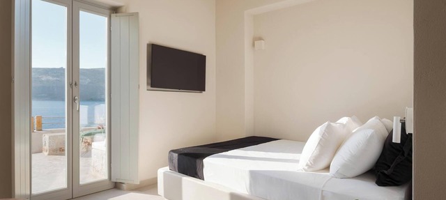 Accessible Double Room By Yerma Suites Limeni in Limeni