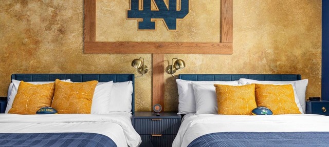 Across from Notre Dame | Game Day Garage | 3 EnSuite Bedrooms in South Bend