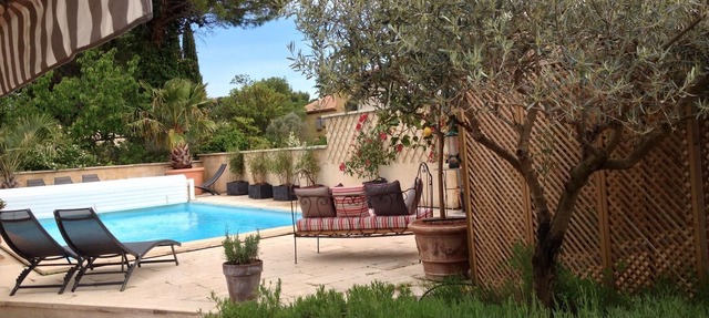 Air-conditioned house with private heated pool - 6 pers - 4 km from Avignon in Les Angles