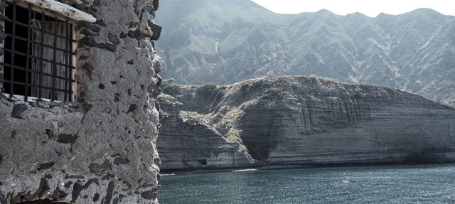 Ancient Aeolian Palace with sea view in Leni