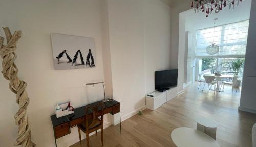 Apartment in trendy Chatelain center Brussels area Little Garden Internet wifi in Brussels