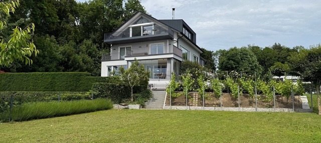 Apartment 'Müller' with Lake View, Wi-Fi and Air Conditioning in Friedrichshafen