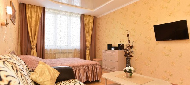 Apartment on Yuliusa Fuchika in Yekaterinburg