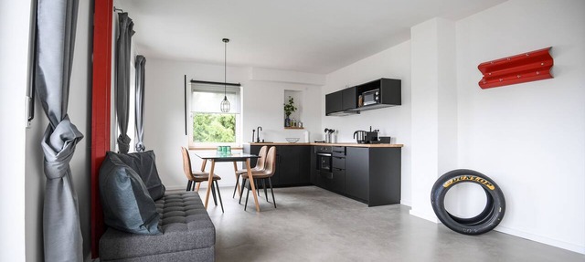 Apartment-Private Bathroom-Balcony-3-Breidscheid in Reimerath