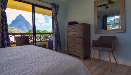 Apartment Soleil 2 mins Walk to Beach, Town and Soufriere Attractions in Soufrière