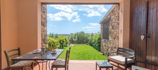 Apartment Trilo Monte Petrosu with Sea View, Garden & BBQ in Monte Petrosu