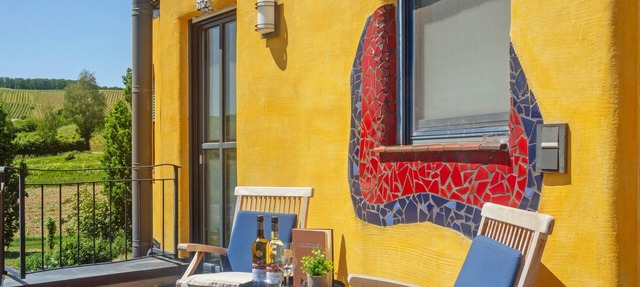 Apartment 'Weingut Hirn &Hundertwasser-Artikel' with Mountain View, Shared Garden and Wi-Fi in Eisenheim