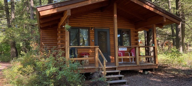 Aspen Cabin Columbia Mountain Ranch in Columbia Falls