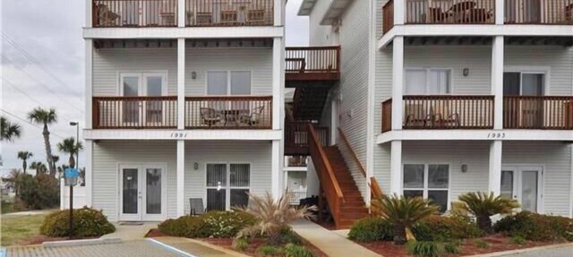 Available now pet friendly Ground Floor Wi-Fi Sunset Cottage 7A in Fort Walton Beach
