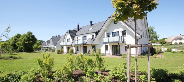 Beachfront vacation rental with a terrace, access to the pool and sauna - Rex Rugia in Mönchgut OT Lobbe