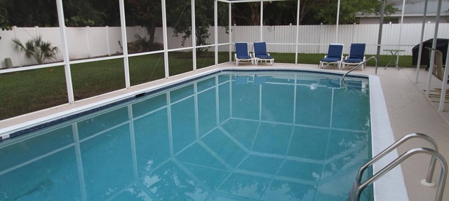Beautiful Beach Cottage near to all the great restaurants! in Marco Island